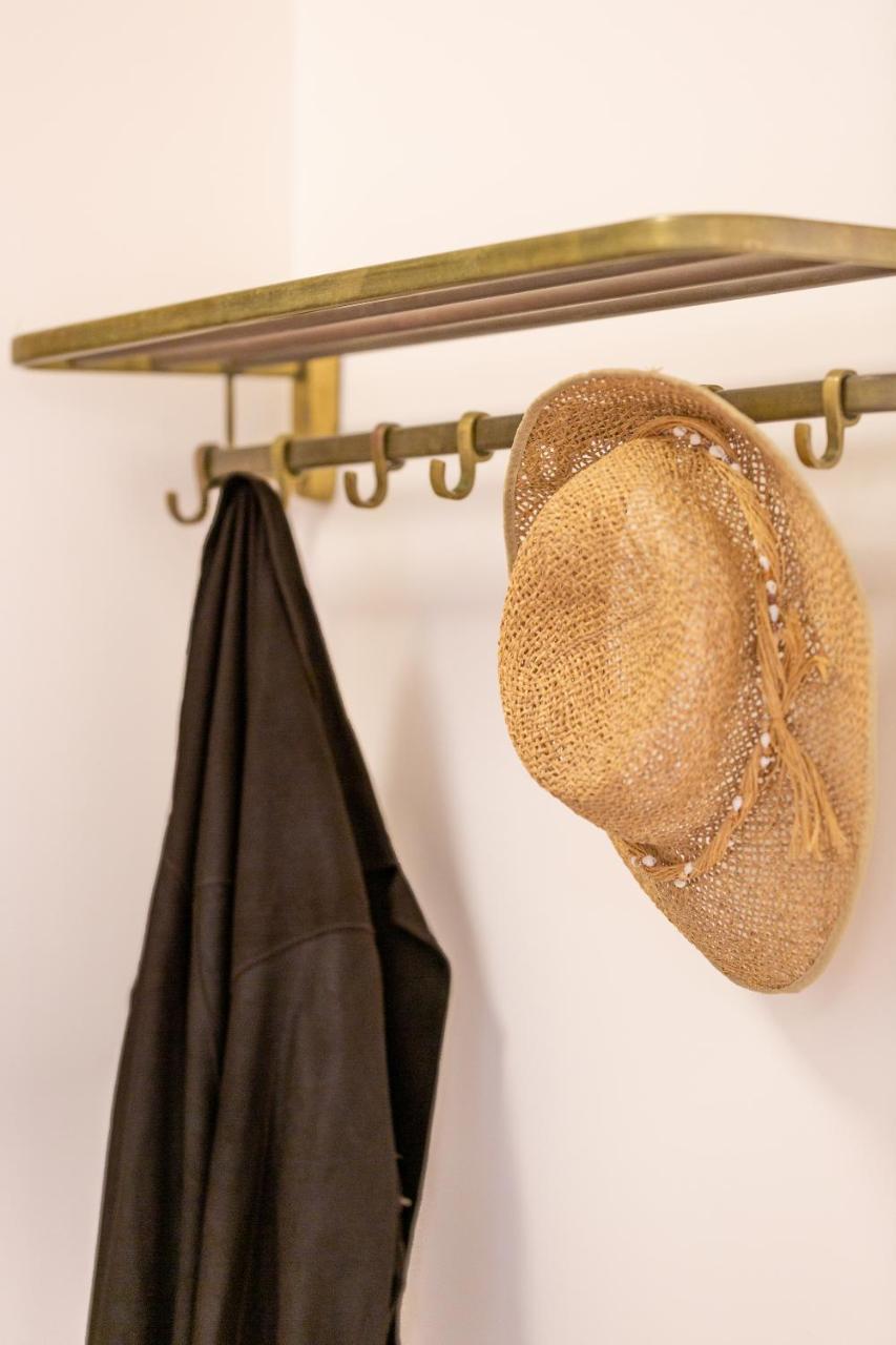 Hidesign Athens Apollon Luxury Apt In Plaka Acropolis Ngoại thất bức ảnh